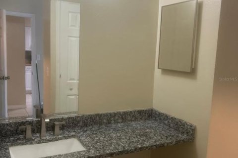 Casa en alquiler en Orlando, Florida, 2 dormitorios, 100.98 m2 № 1916097 - foto 11