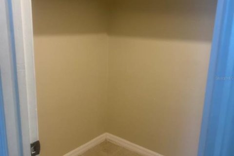 Casa en alquiler en Orlando, Florida, 2 dormitorios, 100.98 m2 № 1916097 - foto 13