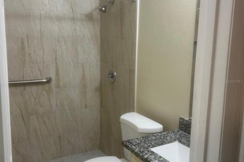 Casa en alquiler en Orlando, Florida, 2 dormitorios, 100.98 m2 № 1916097 - foto 9