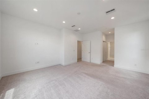 Adosado en venta en Tampa, Florida, 3 dormitorios, 260.59 m2 № 1815051 - foto 25