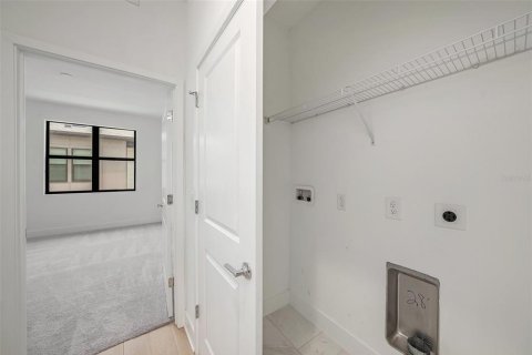 Adosado en venta en Tampa, Florida, 3 dormitorios, 260.59 m2 № 1815051 - foto 29