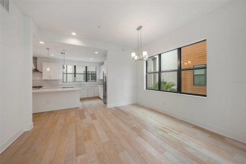 Adosado en venta en Tampa, Florida, 3 dormitorios, 260.59 m2 № 1815051 - foto 13
