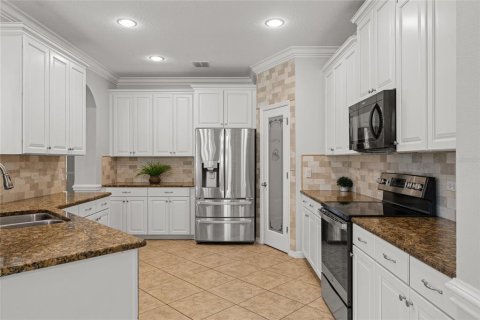 Casa en alquiler en Orlando, Florida, 6 dormitorios, 435.99 m2 № 1909916 - foto 4