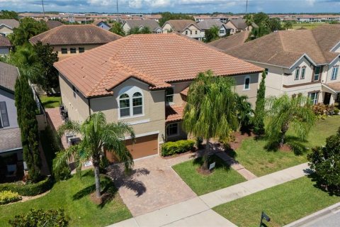 Casa en alquiler en Orlando, Florida, 6 dormitorios, 435.99 m2 № 1909916 - foto 26