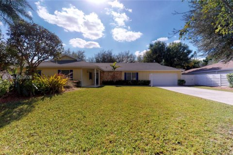 Villa ou maison à Miami, Floride 4 chambres, 200.02 m2 № 2046443