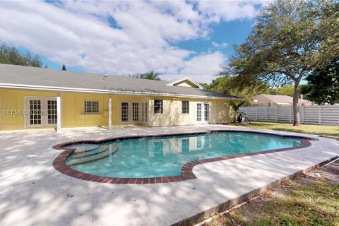 Villa ou maison à louer à Miami, Floride: 4 chambres, 200.02 m2 № 2046443 - photo 21