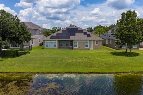 House in Orlando, Florida 4 bedrooms, 245.17 sq.m. № 1841578 - photo 17