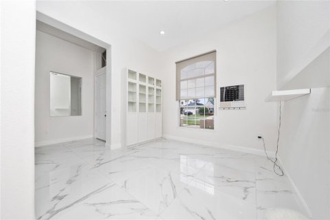 House in Orlando, Florida 4 bedrooms, 245.17 sq.m. № 1841578 - photo 23