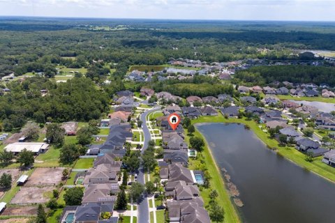 House in Orlando, Florida 4 bedrooms, 245.17 sq.m. № 1841578 - photo 9