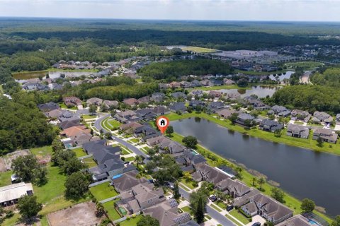 House in Orlando, Florida 4 bedrooms, 245.17 sq.m. № 1841578 - photo 8