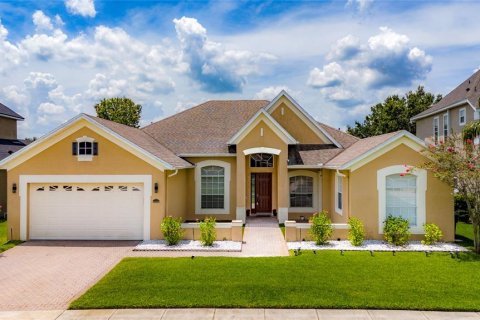 House in Orlando, Florida 4 bedrooms, 245.17 sq.m. № 1841578 - photo 2