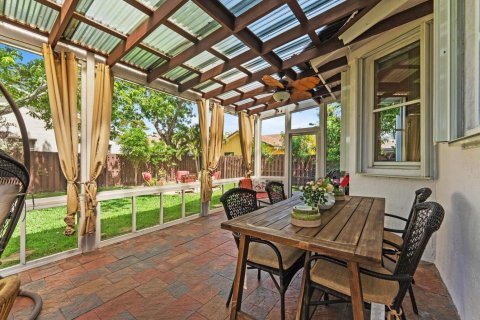 Villa ou maison à vendre à Coral Springs, Floride: 4 chambres, 230.86 m2 № 2087404 - photo 28