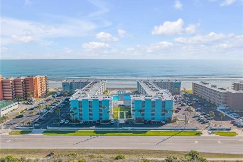 Copropriété à vendre à New Smyrna Beach, Floride: 1 chambre, 70.42 m2 № 2204699 - photo 2