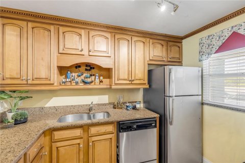 Copropriété à vendre à New Smyrna Beach, Floride: 1 chambre, 70.42 m2 № 2204699 - photo 14