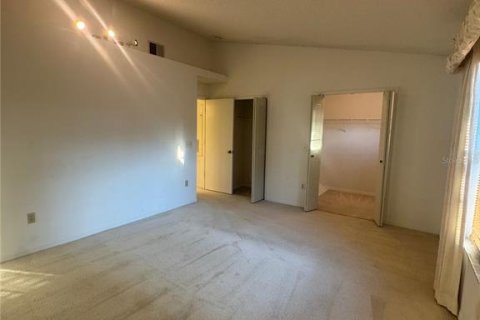 Touwnhouse à louer à Orlando, Floride: 3 chambres, 137.96 m2 № 2430678 - photo 4