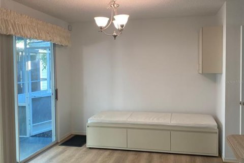 Touwnhouse à louer à Orlando, Floride: 3 chambres, 137.96 m2 № 2430678 - photo 10