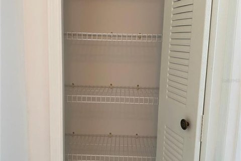 Touwnhouse à louer à Orlando, Floride: 3 chambres, 137.96 m2 № 2430678 - photo 14