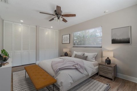 Casa en venta en Tampa, Florida, 4 dormitorios, 158.4 m2 № 2208285 - foto 12