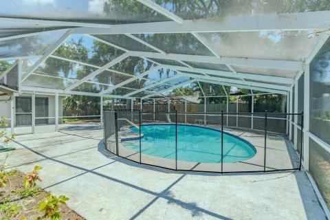 Casa en venta en Tampa, Florida, 4 dormitorios, 158.4 m2 № 2208285 - foto 27