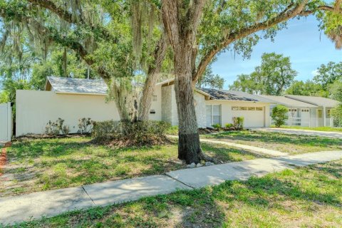 Casa en venta en Tampa, Florida, 4 dormitorios, 158.4 m2 № 2208285 - foto 3