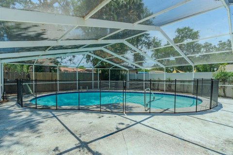 Casa en venta en Tampa, Florida, 4 dormitorios, 158.4 m2 № 2208285 - foto 28
