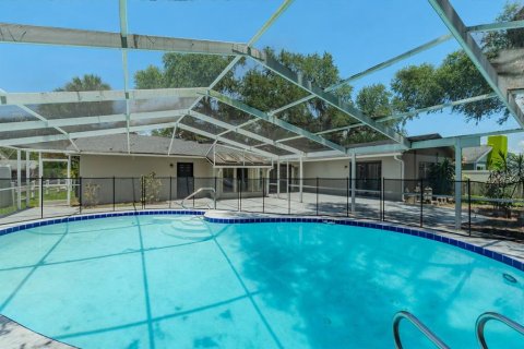 Casa en venta en Tampa, Florida, 4 dormitorios, 158.4 m2 № 2208285 - foto 26