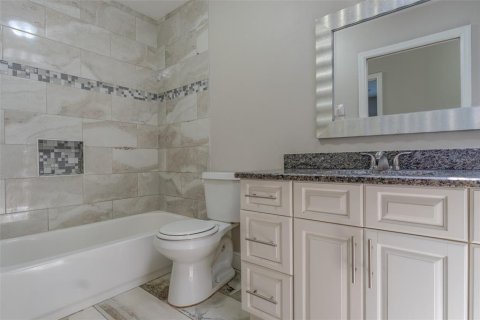 Casa en venta en Tampa, Florida, 4 dormitorios, 158.4 m2 № 2208285 - foto 25