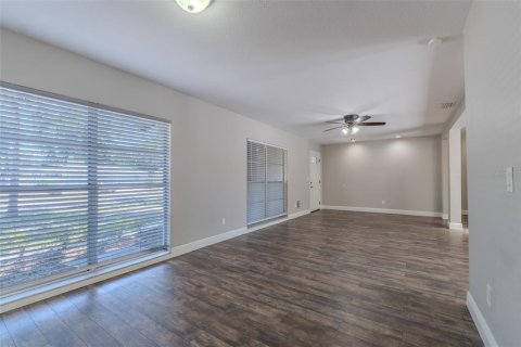 Casa en venta en Tampa, Florida, 4 dormitorios, 158.4 m2 № 2208285 - foto 7