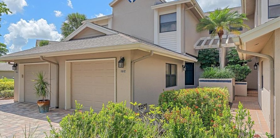 Condo in Sarasota, Florida, 2 bedrooms № 1723015