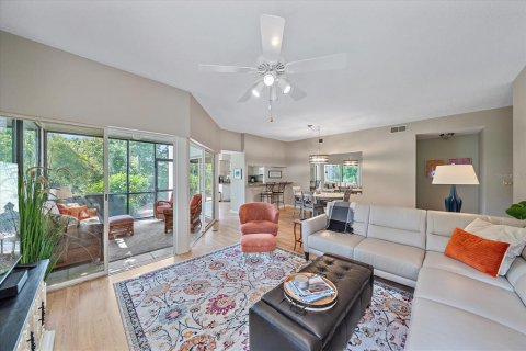Condo in Sarasota, Florida, 2 bedrooms  № 1723015 - photo 9