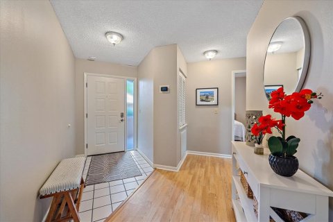 Condo in Sarasota, Florida, 2 bedrooms  № 1723015 - photo 4