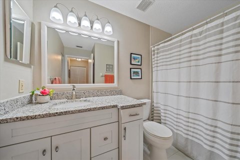 Condo in Sarasota, Florida, 2 bedrooms  № 1723015 - photo 24