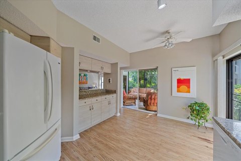Condo in Sarasota, Florida, 2 bedrooms  № 1723015 - photo 15