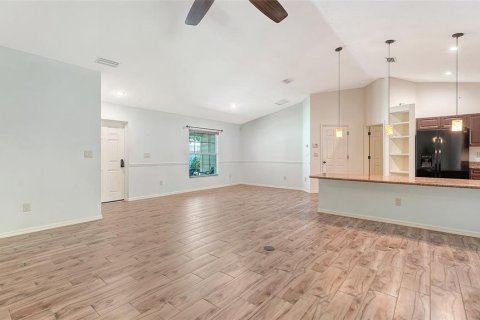 Casa en venta en Bradenton, Florida, 3 dormitorios, 128.48 m2 № 2387321 - foto 10