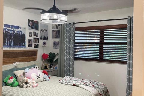 Купить таунхаус в Майами, Флорида 3 спальни, 165.37м2, № 1970912 - фото 23