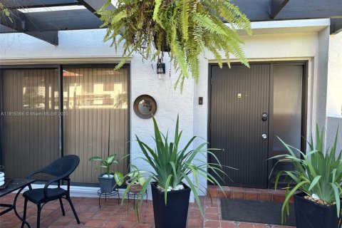 Купить таунхаус в Майами, Флорида 3 спальни, 165.37м2, № 1970912 - фото 5