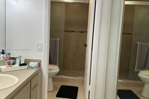 Купить таунхаус в Майами, Флорида 3 спальни, 165.37м2, № 1970912 - фото 20