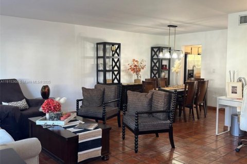 Купить таунхаус в Майами, Флорида 3 спальни, 165.37м2, № 1970912 - фото 8