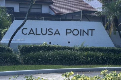 Купить таунхаус в Майами, Флорида 3 спальни, 165.37м2, № 1970912 - фото 2