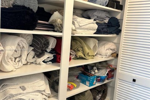 Купить таунхаус в Майами, Флорида 3 спальни, 165.37м2, № 1970912 - фото 28