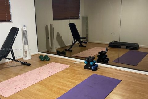 Купить таунхаус в Майами, Флорида 3 спальни, 165.37м2, № 1970912 - фото 27