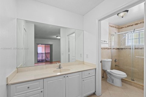 Copropriété à louer à Hialeah, Floride: 2 chambres, 103.12 m2 № 2390522 - photo 17