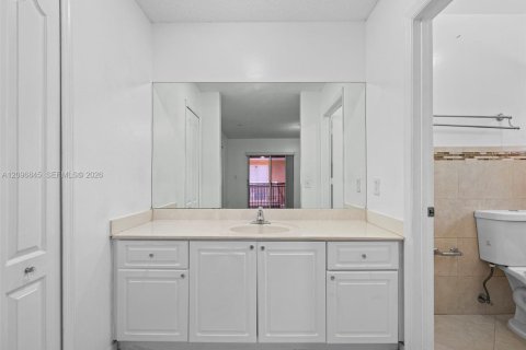 Copropriété à louer à Hialeah, Floride: 2 chambres, 103.12 m2 № 2390522 - photo 18
