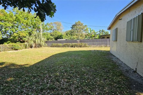 House in Fort Lauderdale, Florida 3 bedrooms, 79.06 sq.m. № 1230997 - photo 16