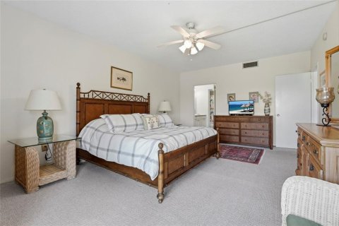 Condo in Longboat Key, Florida, 2 bedrooms  № 2101932 - photo 28