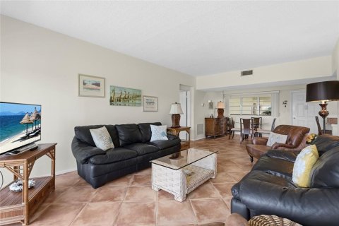 Condo in Longboat Key, Florida, 2 bedrooms  № 2101932 - photo 24