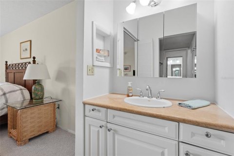 Condo in Longboat Key, Florida, 2 bedrooms  № 2101932 - photo 29