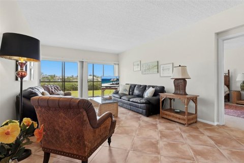 Condo in Longboat Key, Florida, 2 bedrooms  № 2101932 - photo 25
