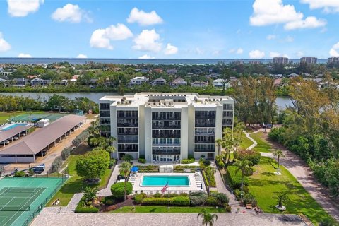 Condo in Longboat Key, Florida, 2 bedrooms  № 2101932 - photo 13