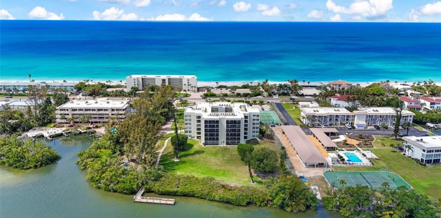 Condo in Longboat Key, Florida, 2 bedrooms  № 2101932